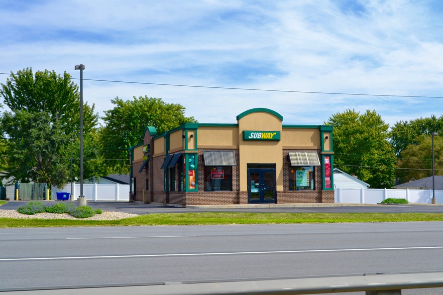 2048 N Reed Rd, Kokomo, IN for sale - Primary Photo - Image 1 of 1