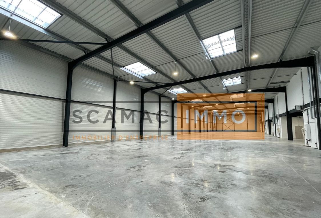 Industrial in Croissy-Beaubourg to rent Building Photo- Image 1 of 5