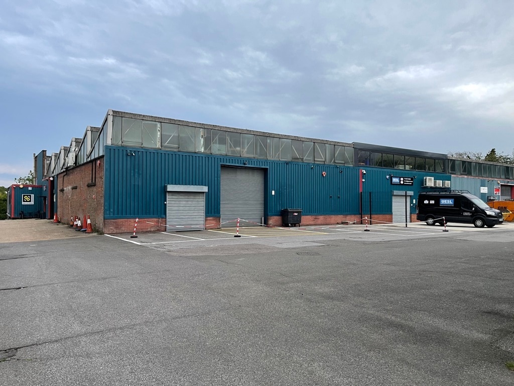 Bessemer Dr, Stevenage to rent Building Photo- Image 1 of 3