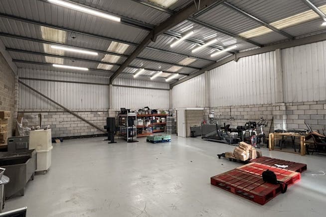 Uplands Way, Blandford Forum, DOR DT11 7UZ - Unit 5 -  - Interior Photo - Image 1 of 3