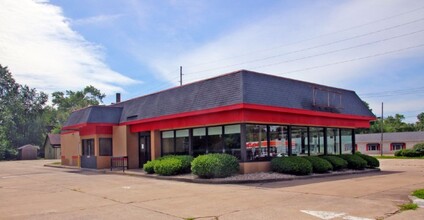 322 S Washington St, Du Quoin, IL for sale Building Photo- Image 1 of 2