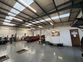 Young St, Bradford to rent Interior Photo- Image 2 of 2