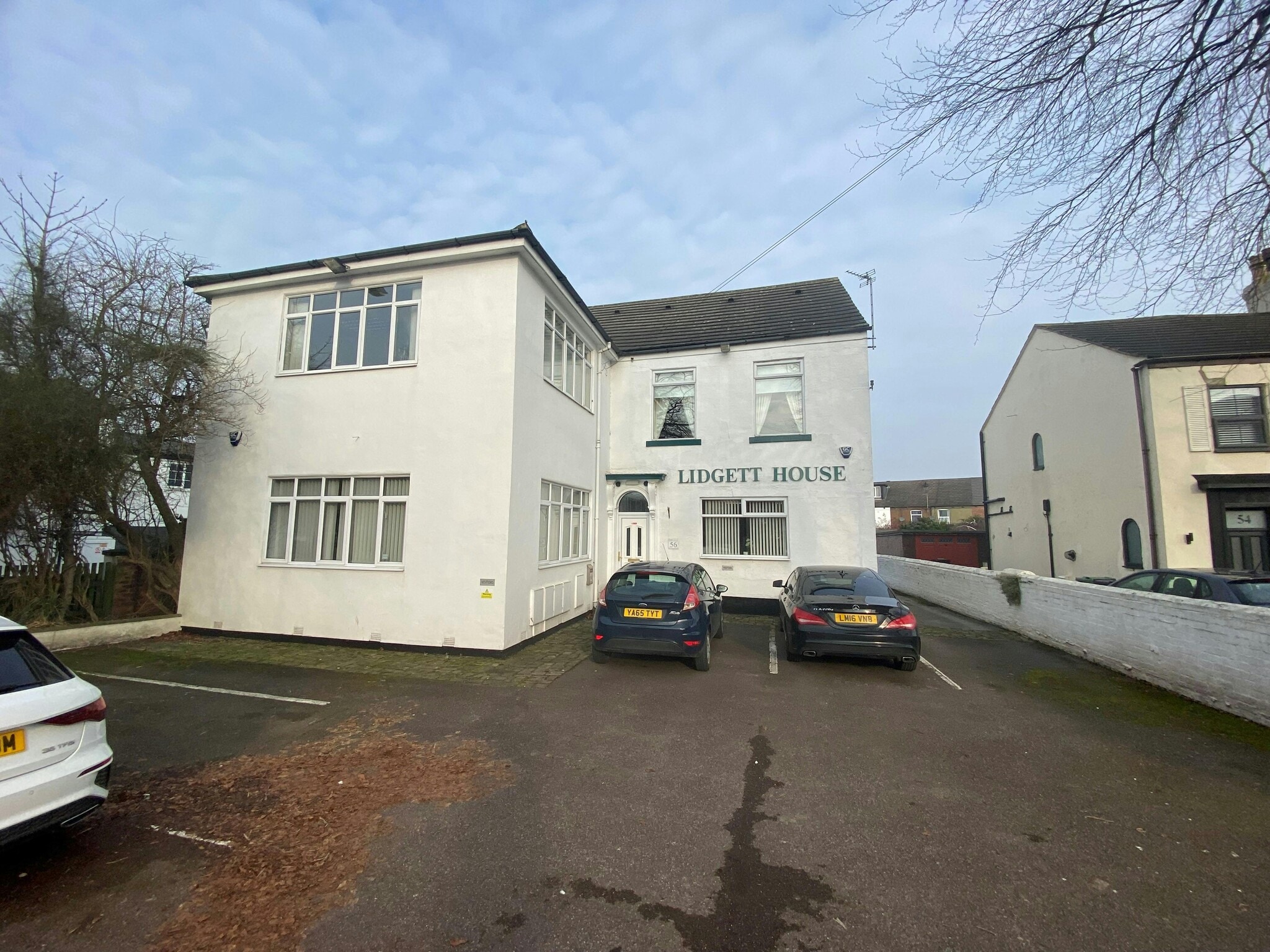 56 Lidgett Ln, Leeds for sale Primary Photo- Image 1 of 2