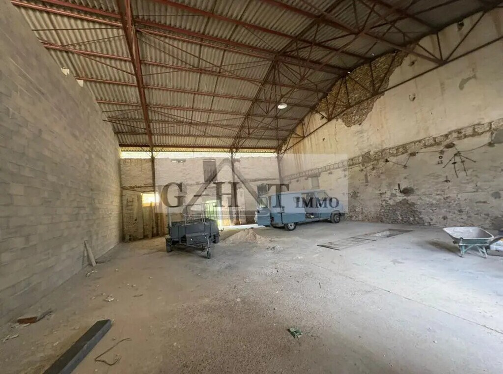 Location Entrepôt 200 m² - Photo 1