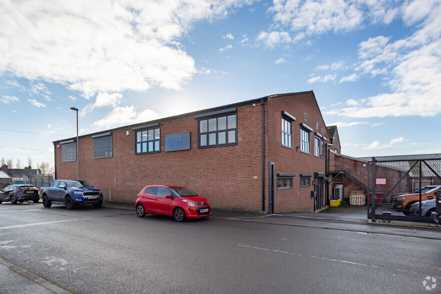 China St, Stoke On Trent for rent - Building Photo - Image 2 of 2