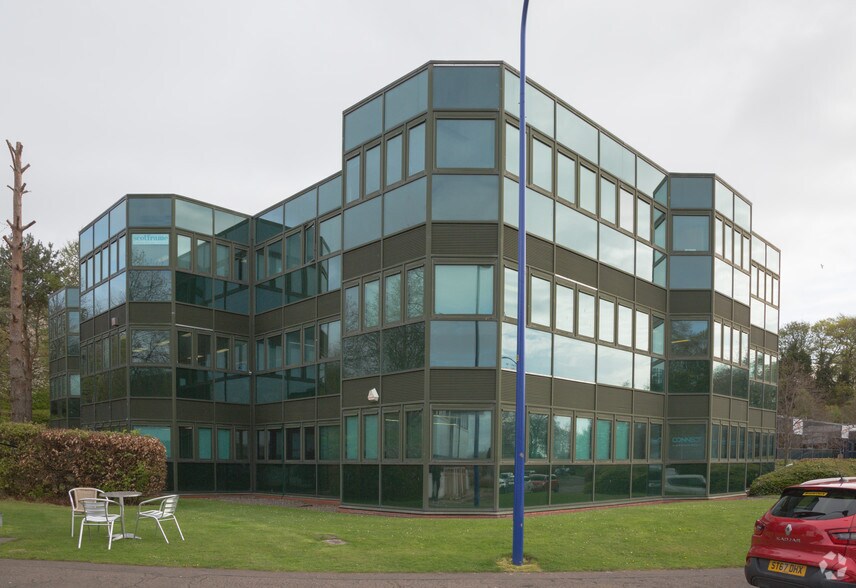 Gemini Cres, Dundee to rent - Building Photo - Image 2 of 3