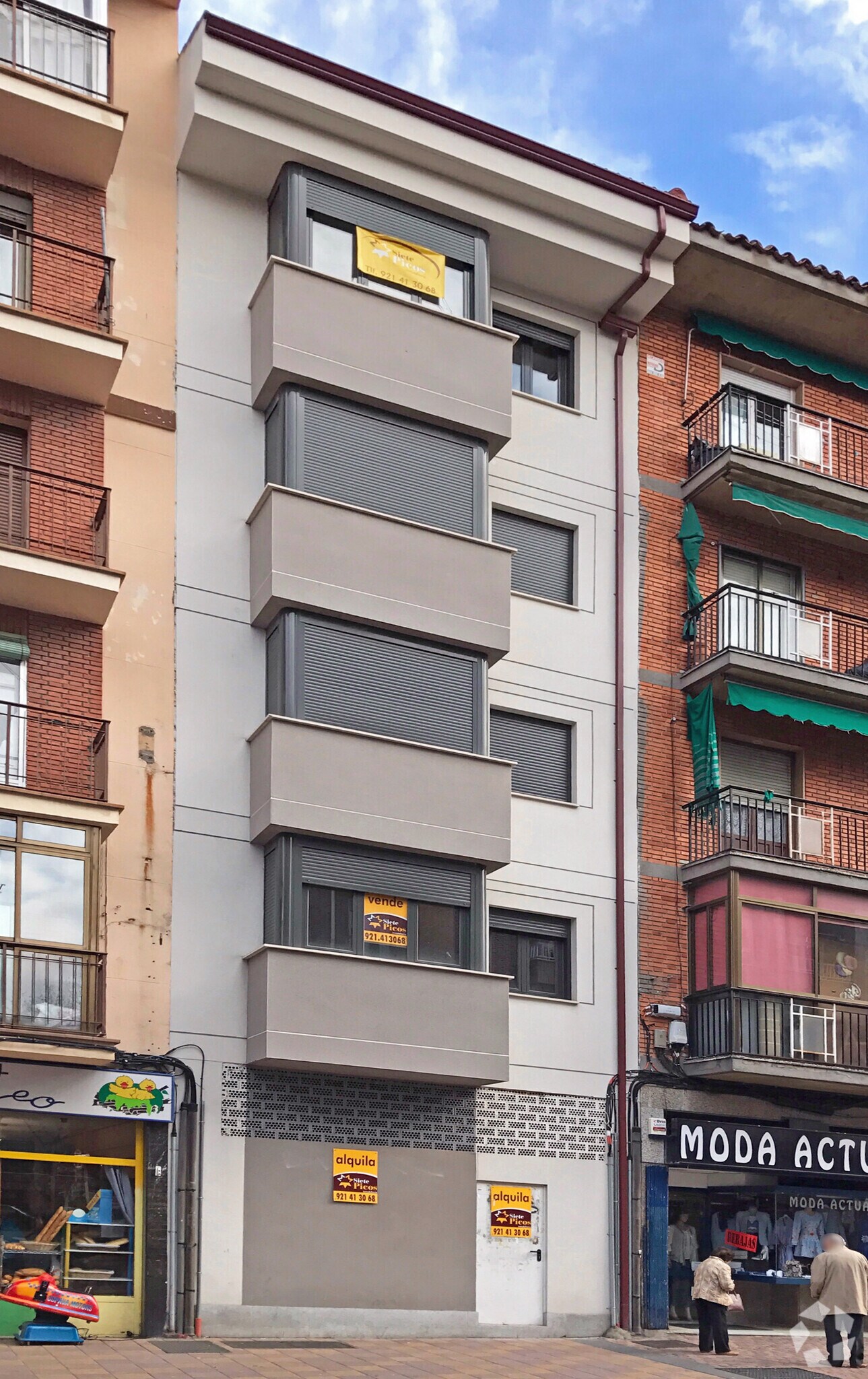 Build-to-Rent in Segovia, Segovia for sale Primary Photo- Image 1 of 2