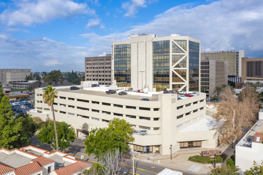 600 W Santa Ana Blvd, Santa Ana, CA for rent - Building Photo - Image 3 of 10