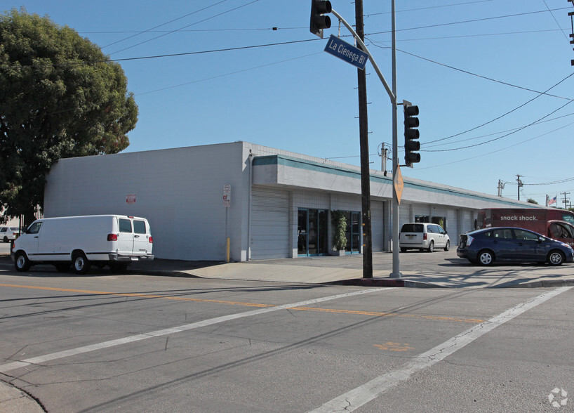 10400-10422 S La Cienega Blvd, Inglewood, CA for sale - Building Photo - Image 1 of 1