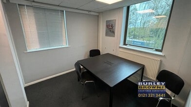 Coleshill Rd, Sutton Coldfield to rent Interior Photo- Image 2 of 6