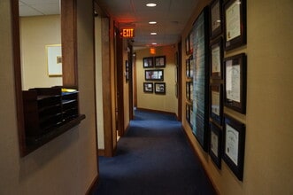 515 N Flagler Dr, West Palm Beach, FL to rent Interior Photo- Image 2 of 11