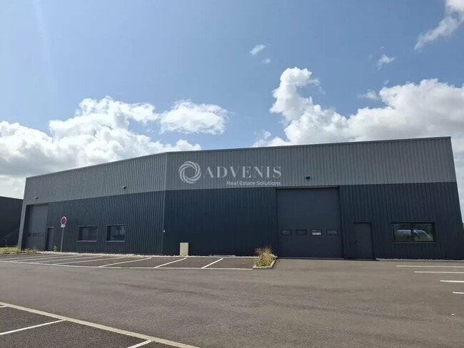 Vente Local d'activités 980 m²