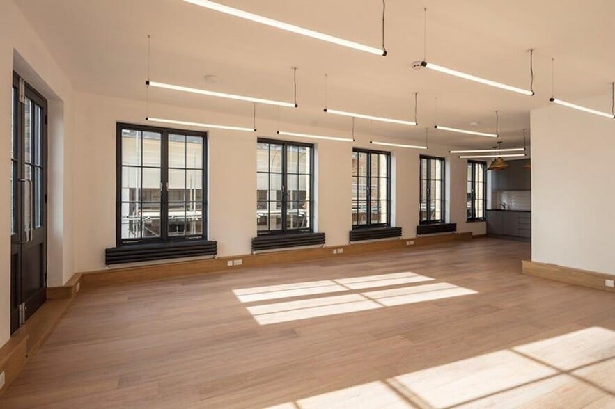 78A Luke St, London to rent - Building Photo - Image 2 of 74