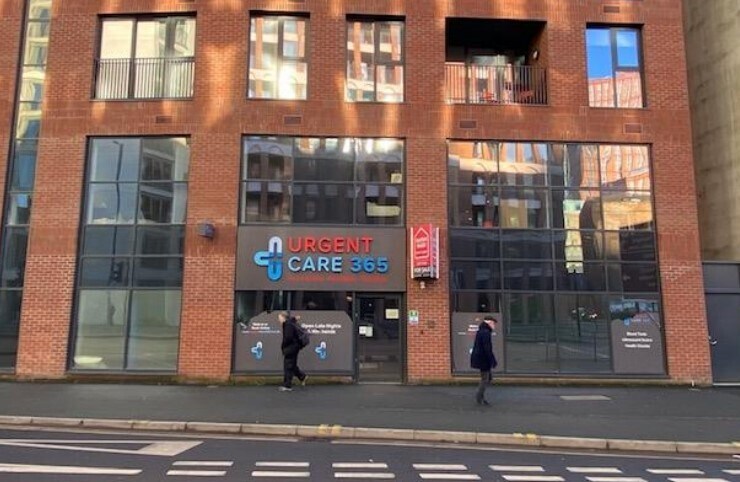 32 Oldham Rd, Manchester for sale Primary Photo- Image 1 of 1