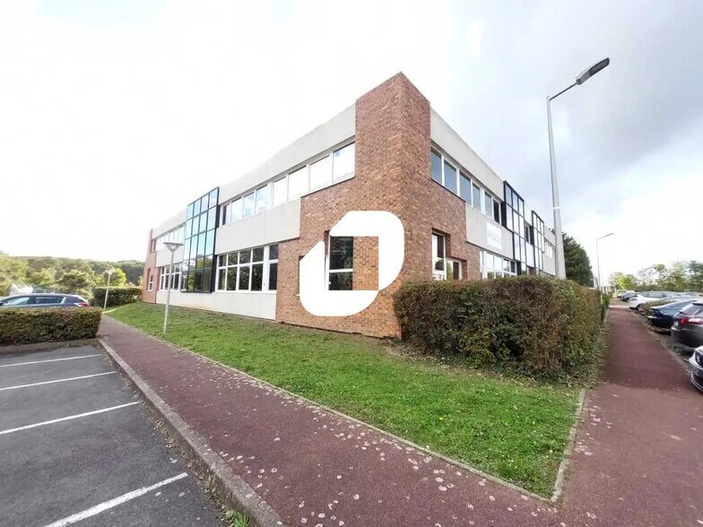 Office in Bièvres to rent - Building Photo - Image 2 of 10