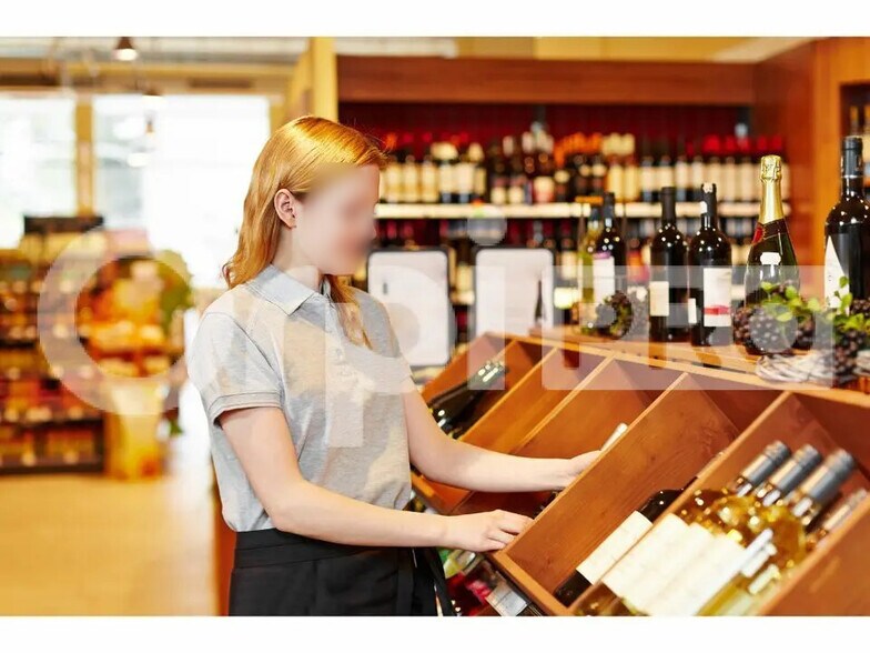 Retail in Lattes to rent - Building Photo - Image 1 of 8