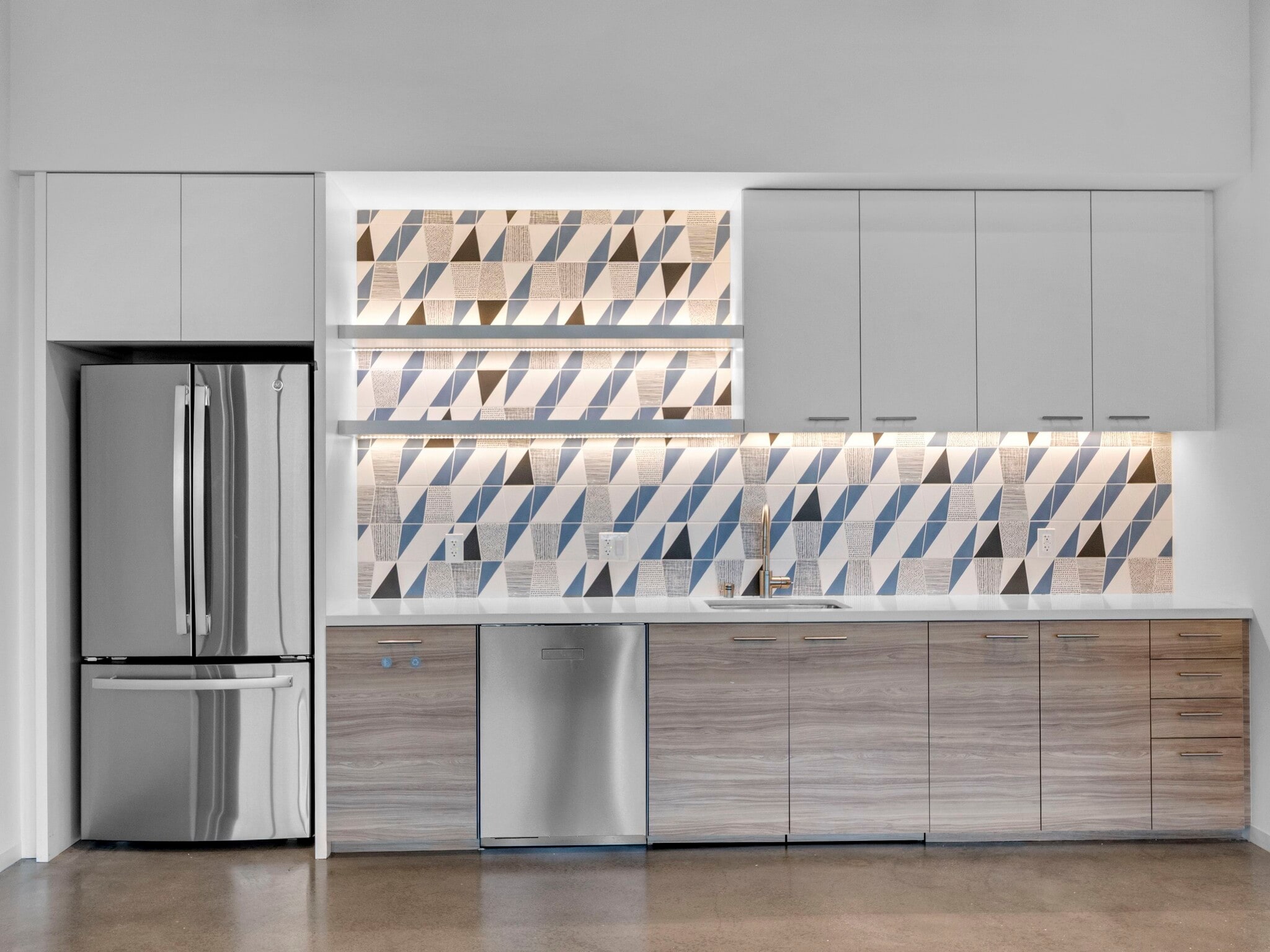 46 Discovery, Irvine, CA to rent Interior Photo- Image 1 of 6