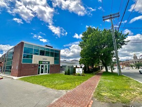 2989 Dixwell Ave, Hamden, CT for rent Building Photo- Image 1 of 6