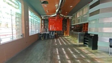 Calle Mister Lodge, 21, Villanueva del Pardillo, Madrid to rent - Commercial Listing Video 