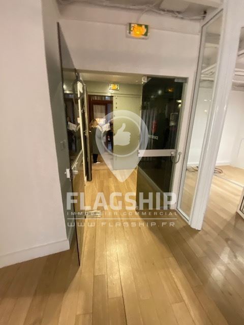 Office in Paris for sale Interior Photo- Image 1 of 9