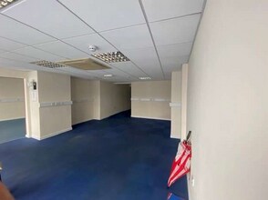 64-65 Fore St, Torpoint to rent Interior Photo- Image 1 of 1