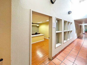 220 4th St, Oakland, CA for rent Building Photo- Image 1 of 6