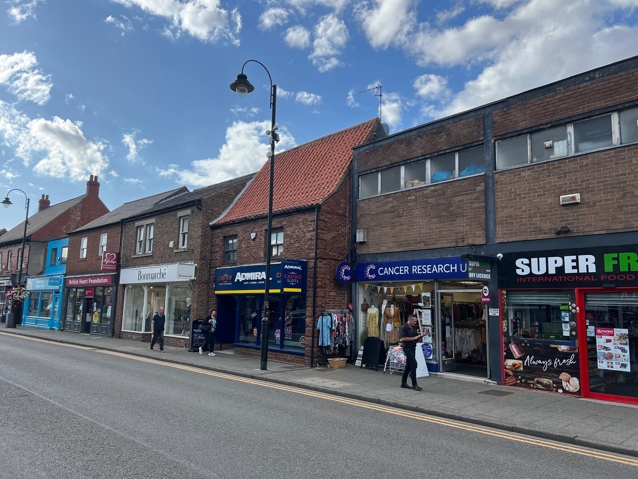 40 Gowthorpe, Selby to rent Building Photo- Image 1 of 3