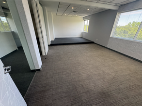 1095 Broken Sound Pky, Boca Raton, FL to rent Interior Photo- Image 2 of 7