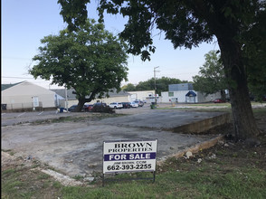 Commerce St, Hernando, MS for sale Primary Photo- Image 1 of 1