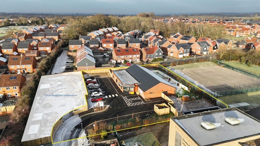 Nairn Close, Botley for sale - Building Photo - Image 1 of 6