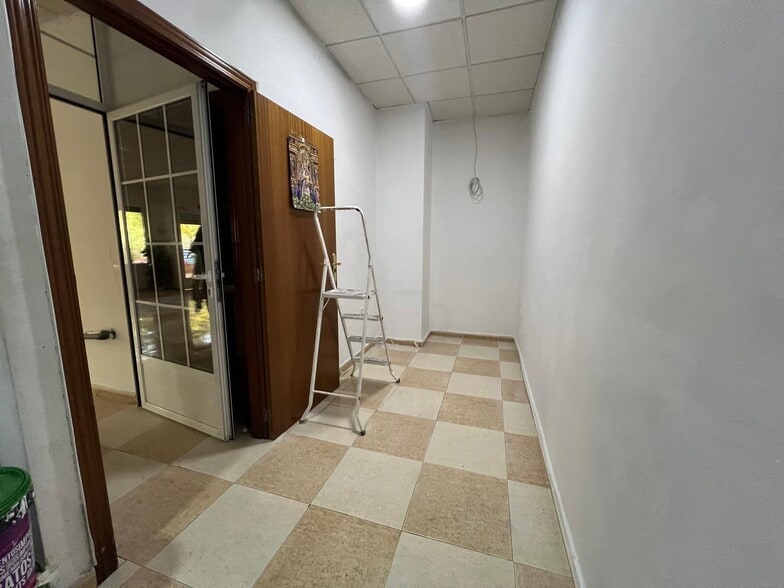 Retail in Cáceres, Cáceres for sale - Interior Photo - Image 3 of 6