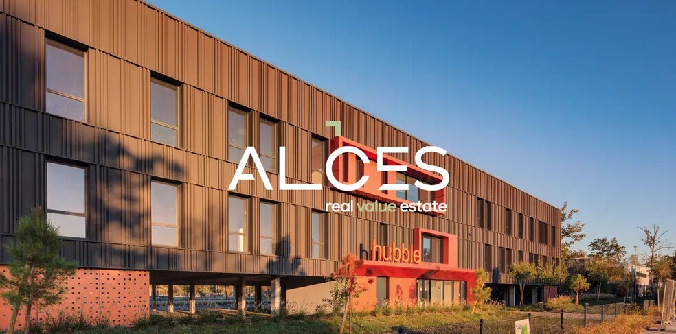 Office in Mérignac to rent - Building Photo - Image 1 of 9