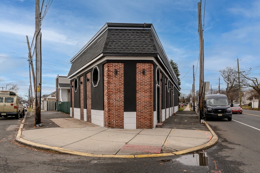 305 N Stiles St, Linden, NJ for rent - Building Photo - Image 3 of 22