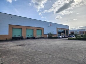 Gavin Way, Birmingham to rent Building Photo- Image 1 of 4