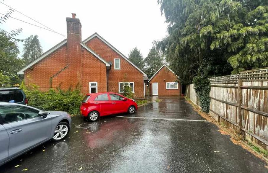 Residential Care & Supported Living portfolio of 4 properties for sale on LoopNet.co.uk - Primary Photo - Image 3 of 4