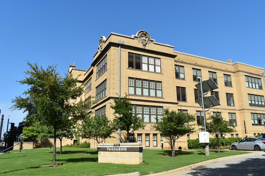 2218 Bryan St, Dallas, TX for rent - Building Photo - Image 3 of 17