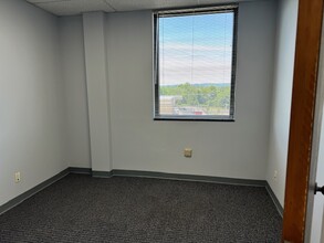 36 State Route 10, East Hanover, NJ for rent Interior Photo- Image 1 of 9