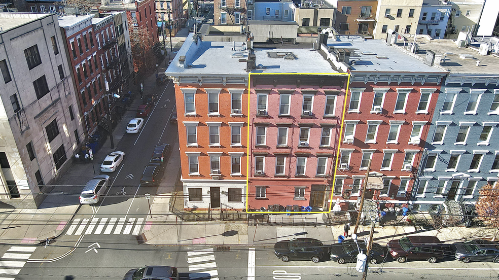 402 Grand St, Hoboken, NJ for sale - Building Photo - Image 1 of 1