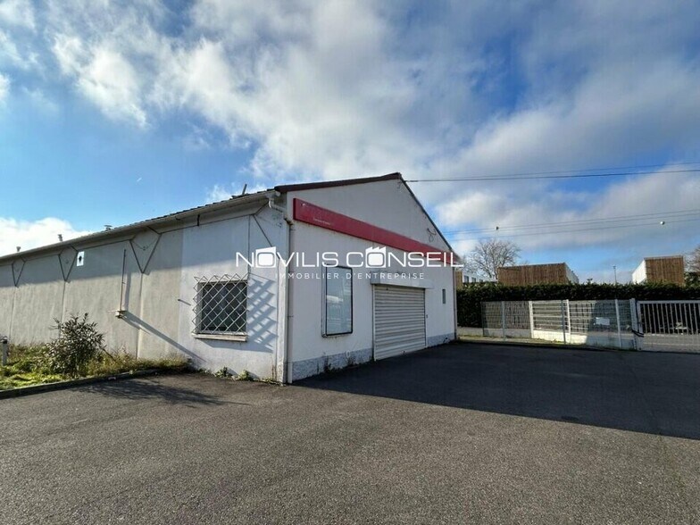 Office in Portet-sur-Garonne to rent - Building Photo - Image 1 of 7