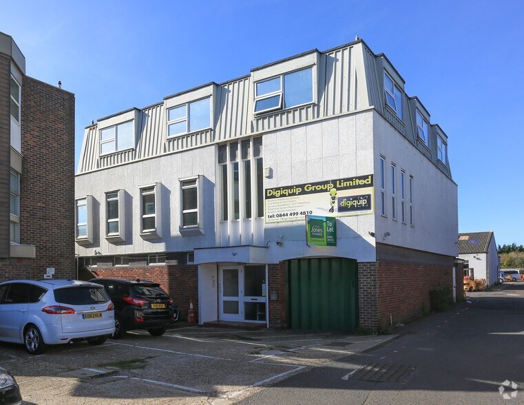 7 Commerce Way, Lancing for sale - Primary Photo - Image 1 of 1