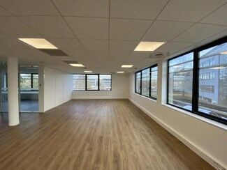 More details for 15 Allée Des Ginkgos, Bron - Office to Rent