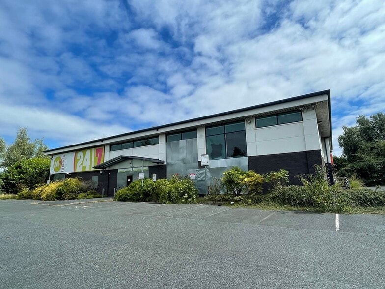 Hallens Dr, Wednesbury to rent - Primary Photo - Image 3 of 5