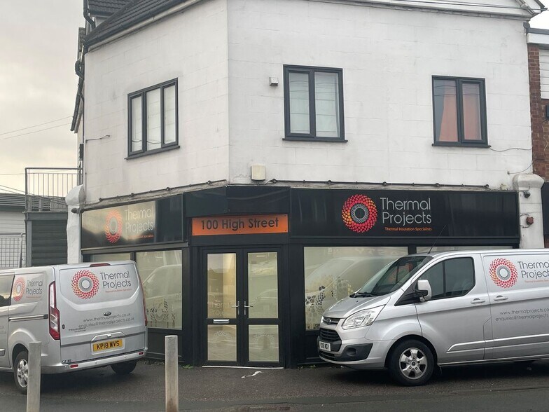 100 High St, Canvey Island to rent - Building Photo - Image 1 of 1