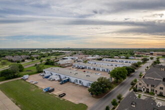 8212 Northeast Pky, North Richland Hills, TX for rent Primary Photo- Image 1 of 9