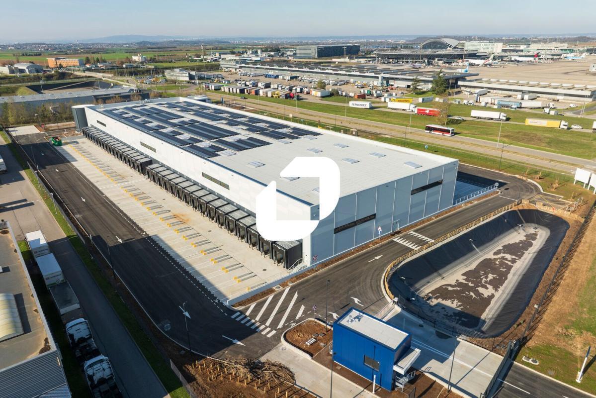 Industrial in Colombier-Saugnieu to rent Aerial- Image 1 of 30