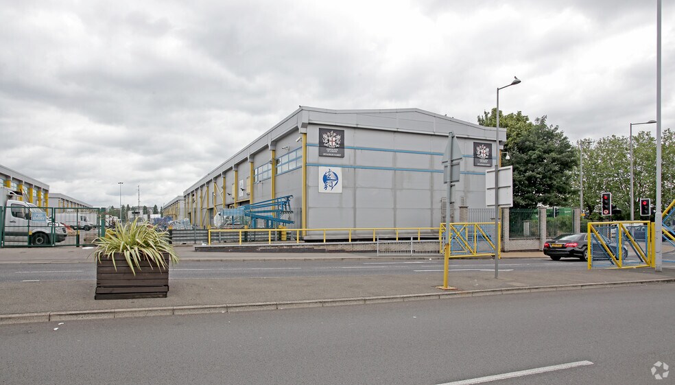 25 Sherrin Rd, London for sale - Building Photo - Image 1 of 1