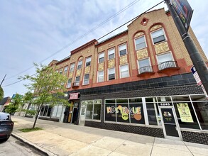 6237-6245 S Kedzie Ave, Chicago, IL for rent Building Photo- Image 2 of 11