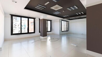 Avinguda de Madrid, 95, Barcelona, Barcelona to rent Interior Photo- Image 2 of 16