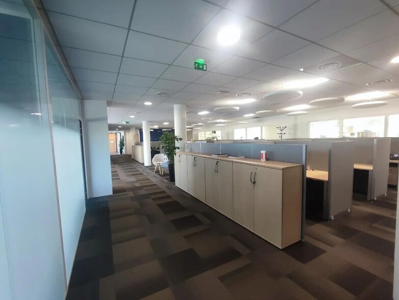 Office in Argenteuil to rent - Interior Photo - Image 1 of 26