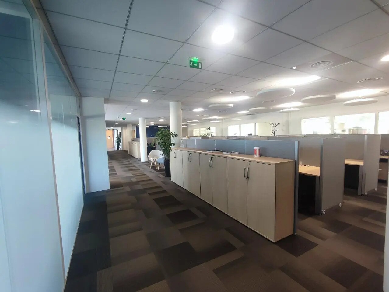 Office in Argenteuil to rent Interior Photo- Image 1 of 27